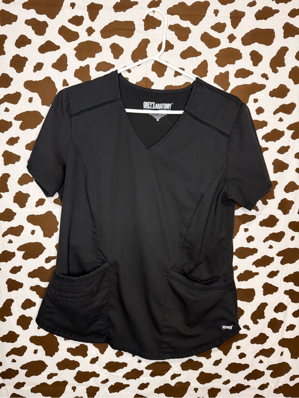 Grey's Anatomy Women’s Black Solid Scrub Top Polyester/Rayon, Size M